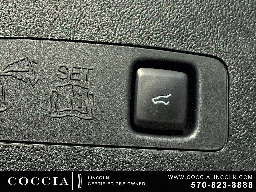 Used 2022 Lincoln Corsair AWD w/ Equipment Group 101A image 29