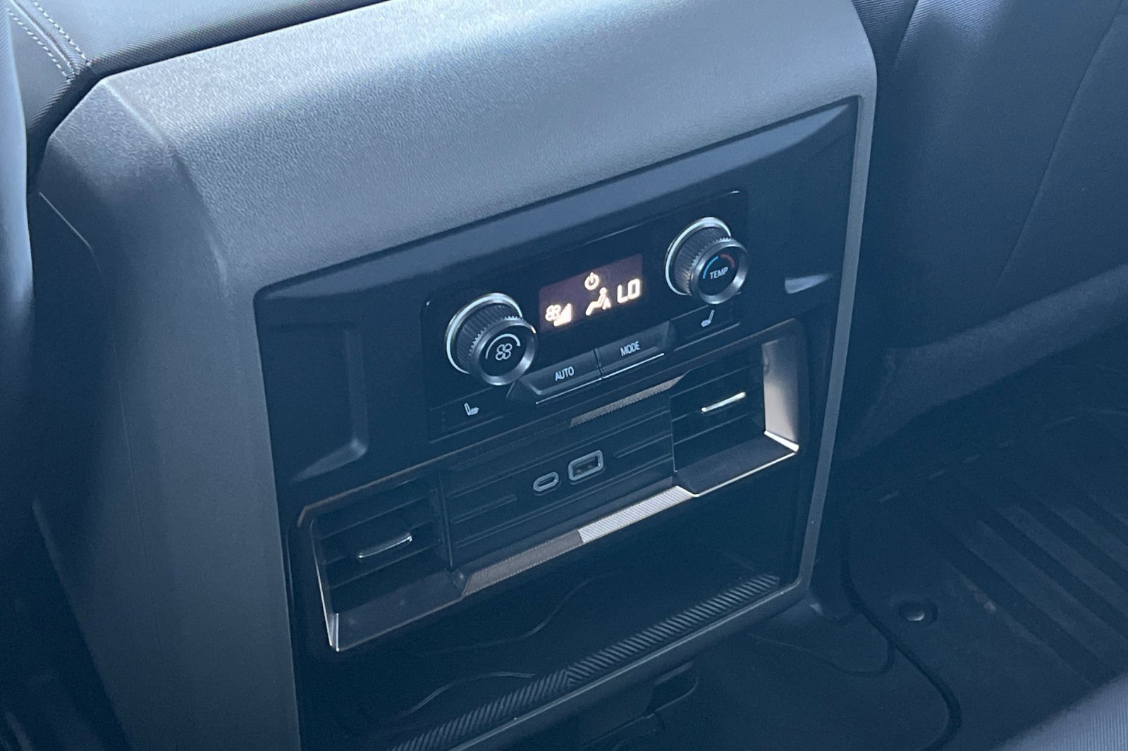 Used 2025 GMC Hummer EV 2X w/ Extreme Off-Road Package image 43