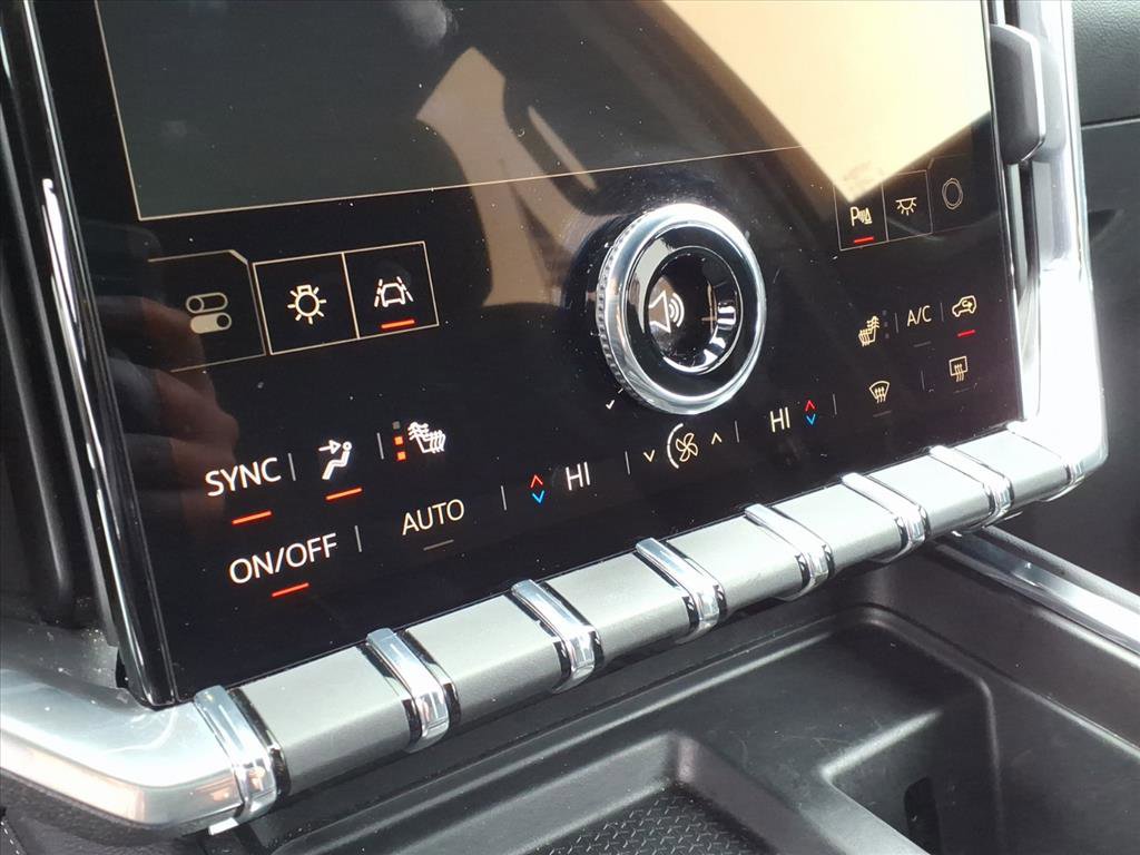 Used 2025 GMC Acadia Elevation image 16