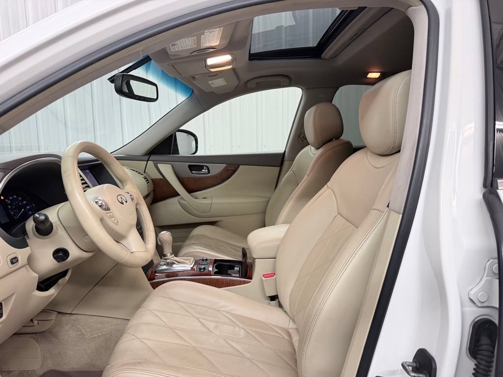 Used 2015 INFINITI QX70 2WD w/ Premium Package image 10