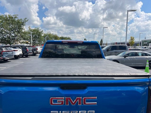 Used 2023 GMC Sierra 1500 Elevation w/ X31 Off-Road Package AWD/4WD image 7