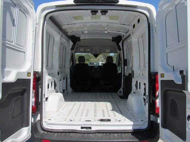 Used 2023 Ford Transit 250 Medium Roof image 5