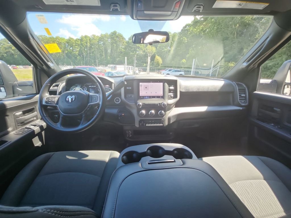 Used 2024 RAM 3500 Tradesman w/ Chrome Appearance Group image 11