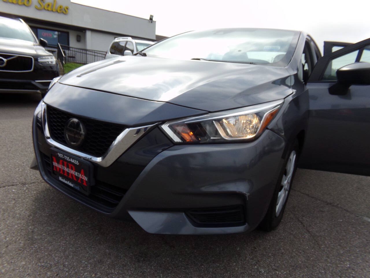 Used 2020 Nissan Versa S FWD image 39