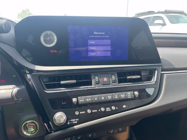Certified 2023 Lexus ES 350 w/ Premium Package FWD image 9