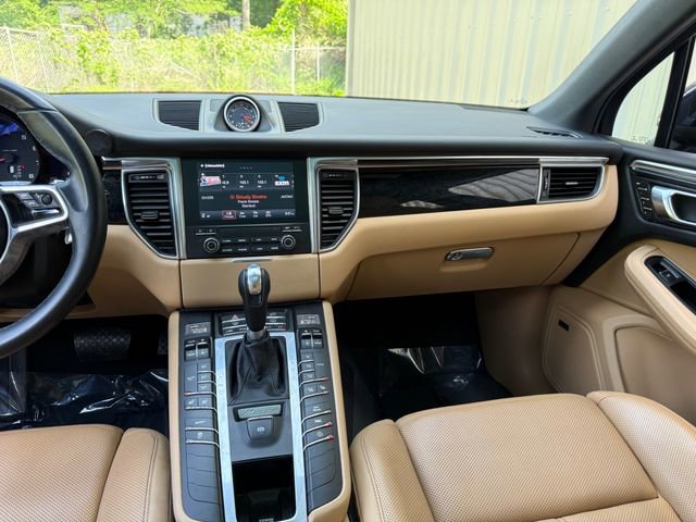 Used 2017 Porsche Macan image 15