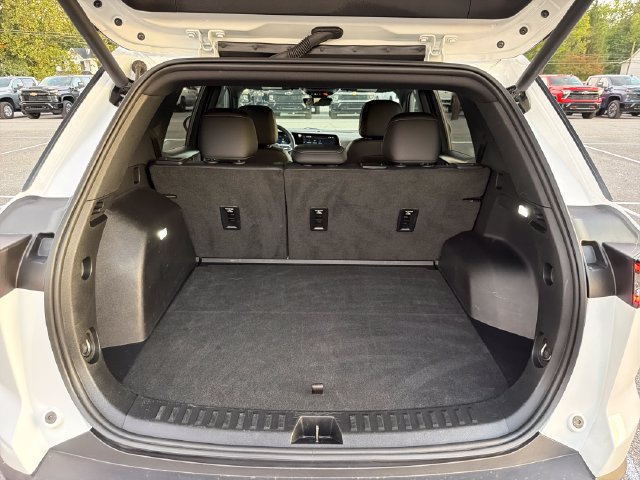 Used 2025 Chevrolet Equinox LT w/ Convenience Package II AWD/4WD image 9