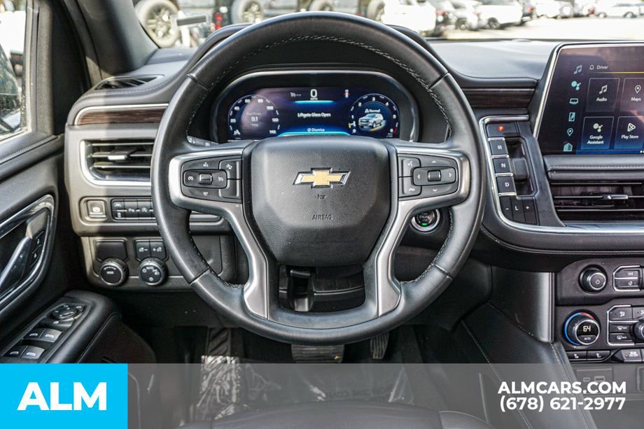 Used 2024 Chevrolet Suburban LT RWD image 30