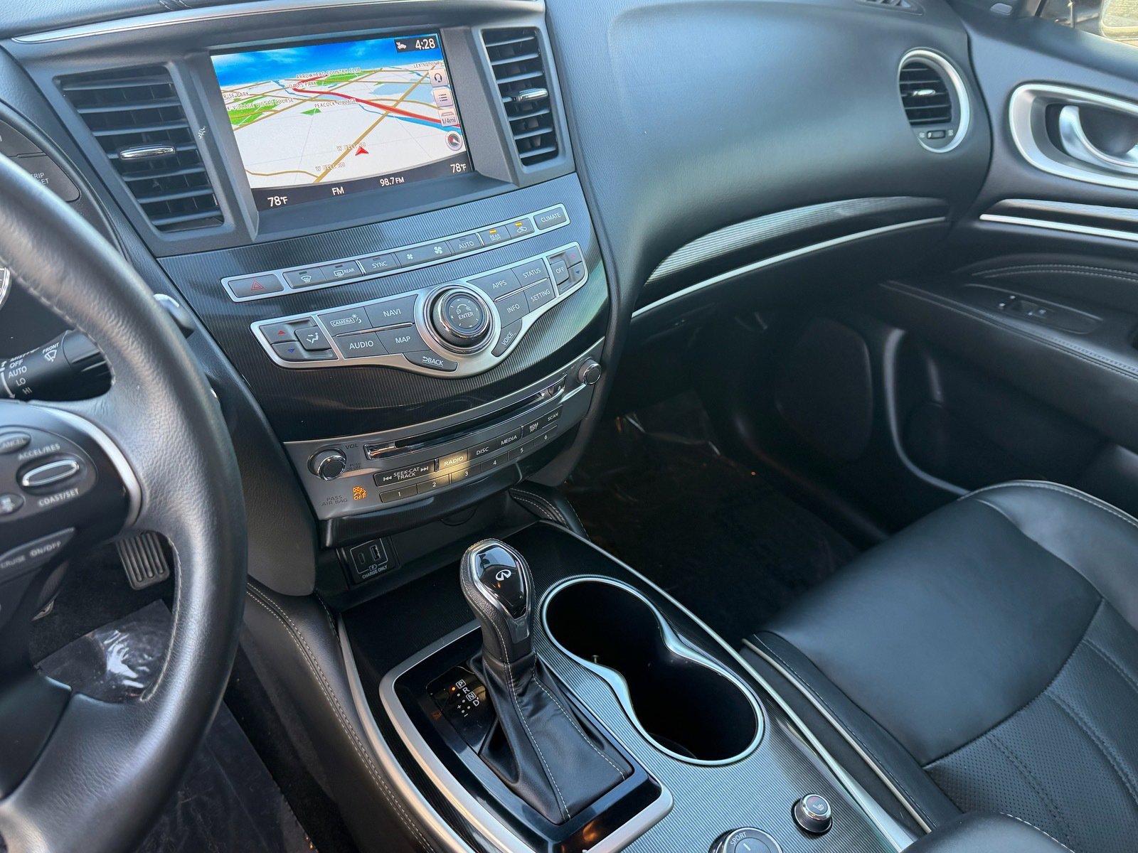 Used 2019 INFINITI QX60 Luxe w/ Essential Package image 24