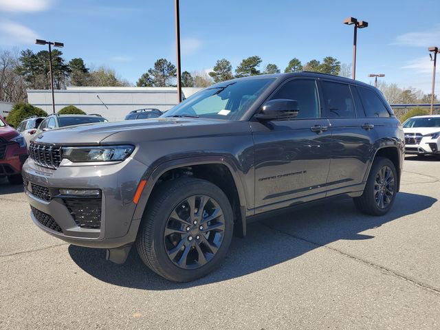New 2026 Jeep Grand Cherokee Limited AWD/4WD image 3