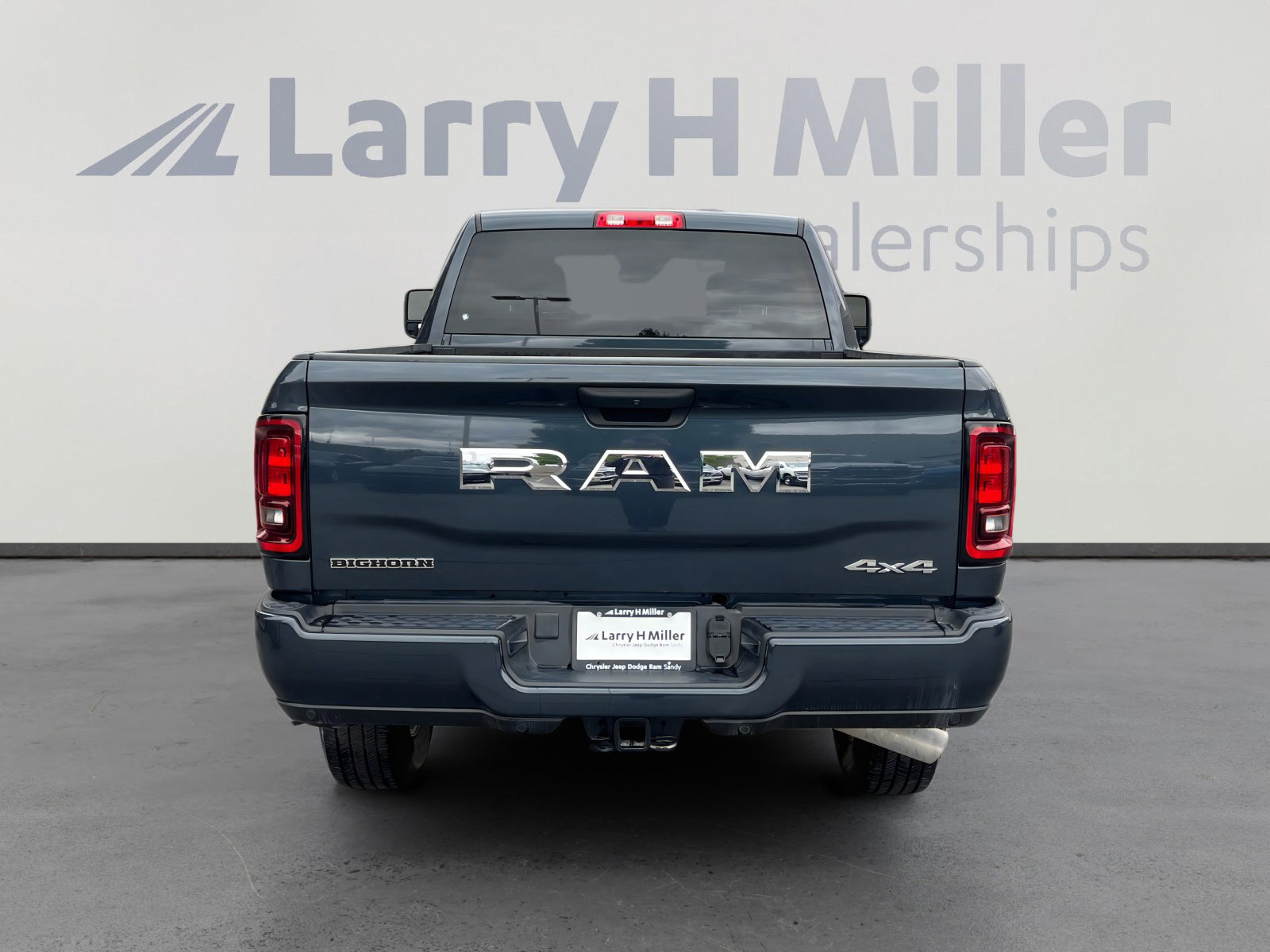 New 2025 RAM 2500 Big Horn AWD/4WD image 4