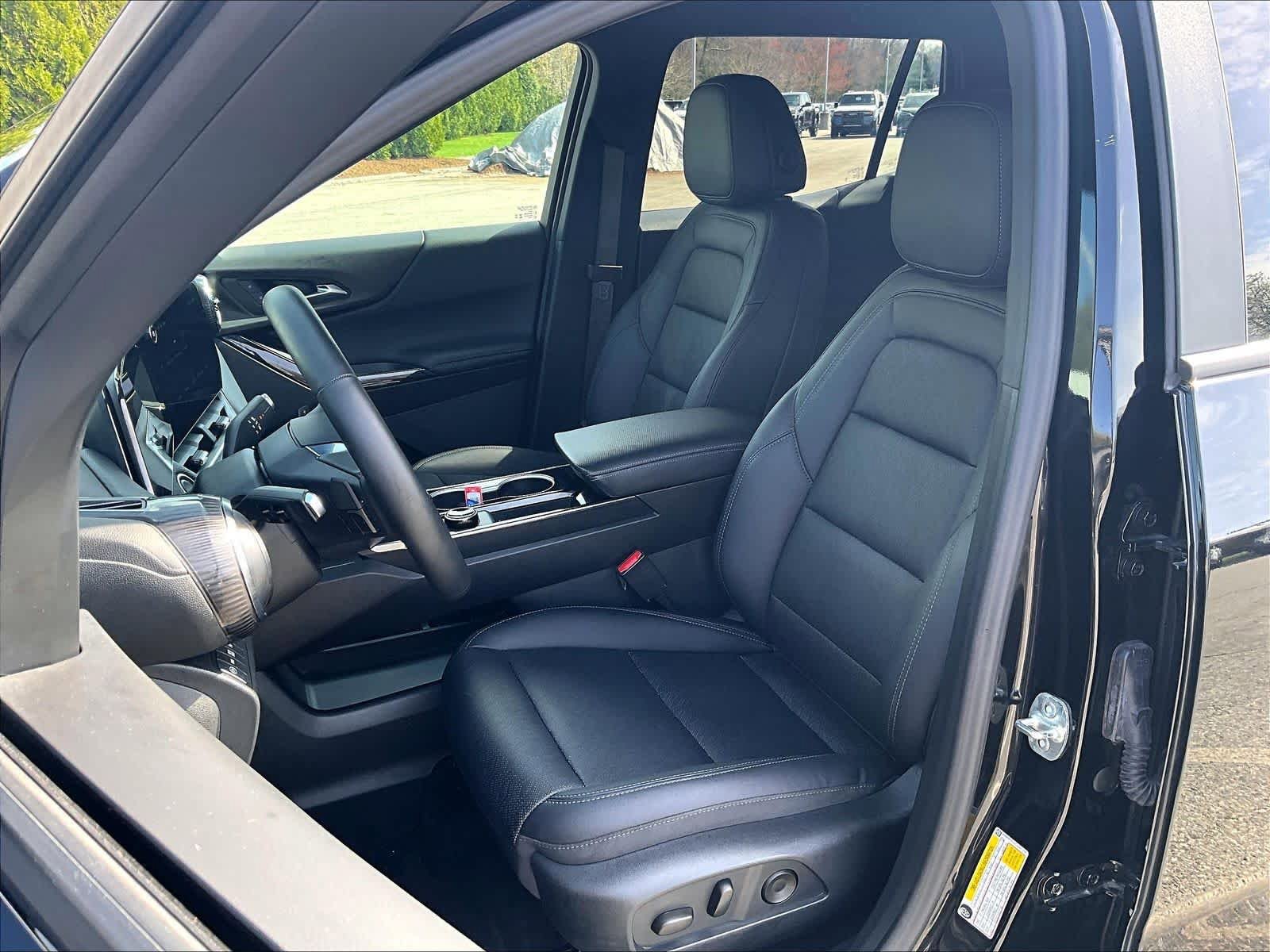 Used 2026 Chevrolet Equinox LT w/ Convenience Package II AWD/4WD image 10