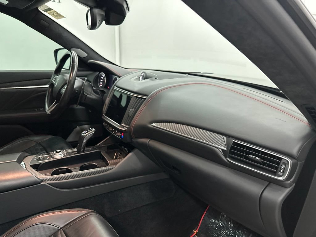 Used 2022 Maserati Levante Trofeo AWD/4WD image 24