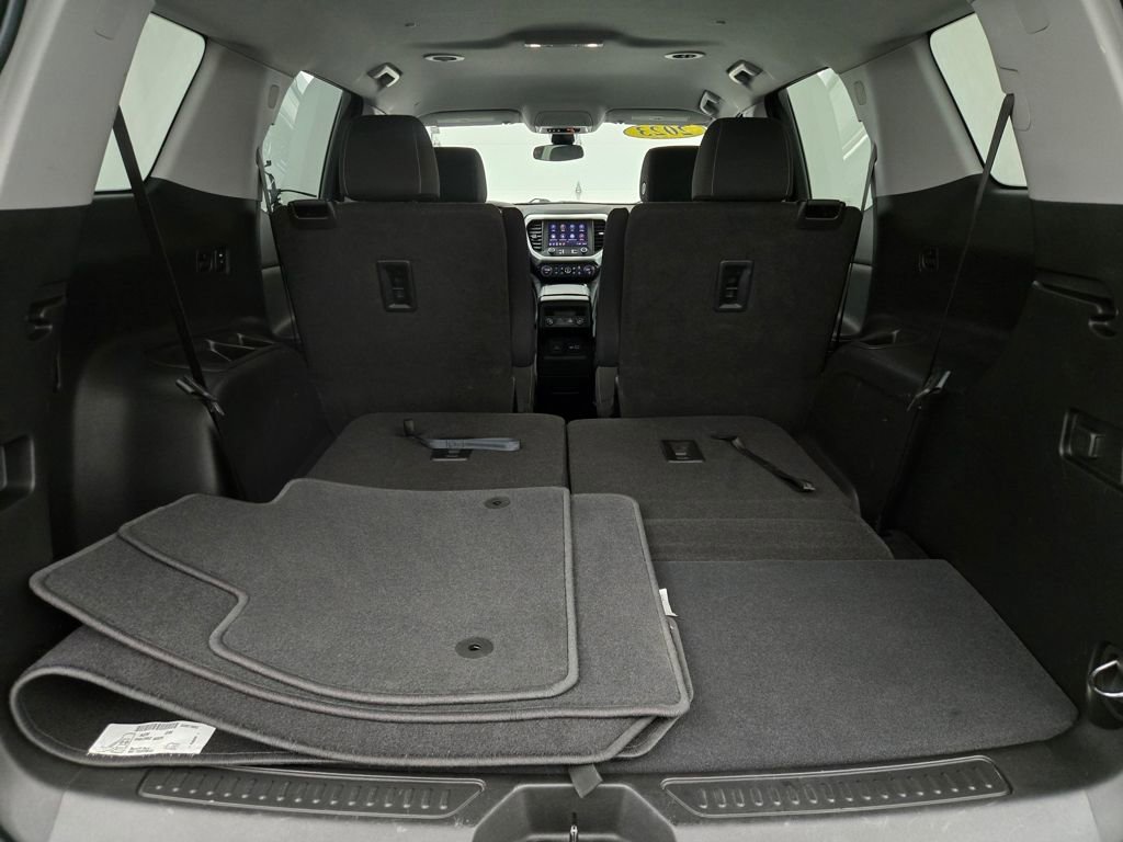 Used 2023 GMC Acadia SLE w/ Driver Convenience Package image 11