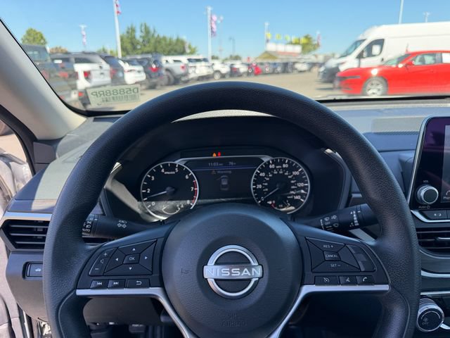 Used 2024 Nissan Altima 2.5 SV FWD image 14