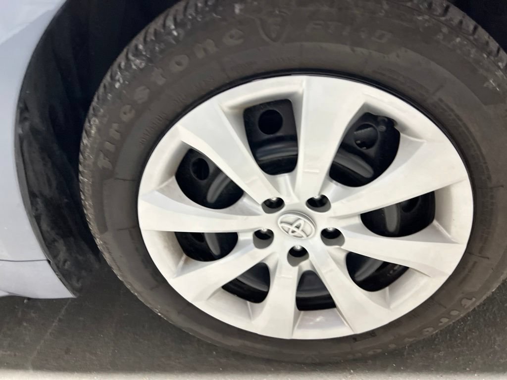Used 2025 Toyota Corolla LE w/ Convenience Package FWD image 40