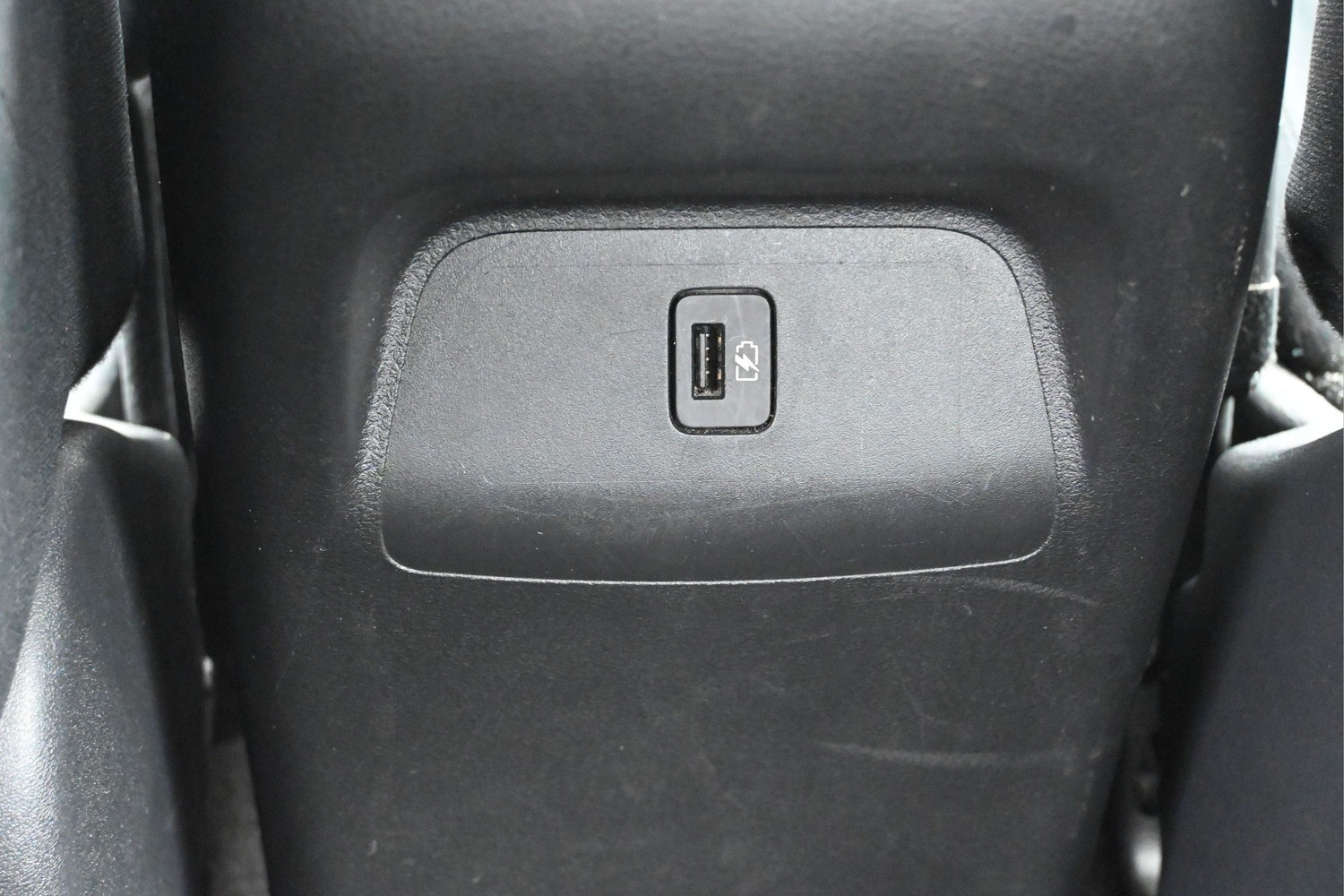 Used 2024 Nissan Sentra SV FWD image 9