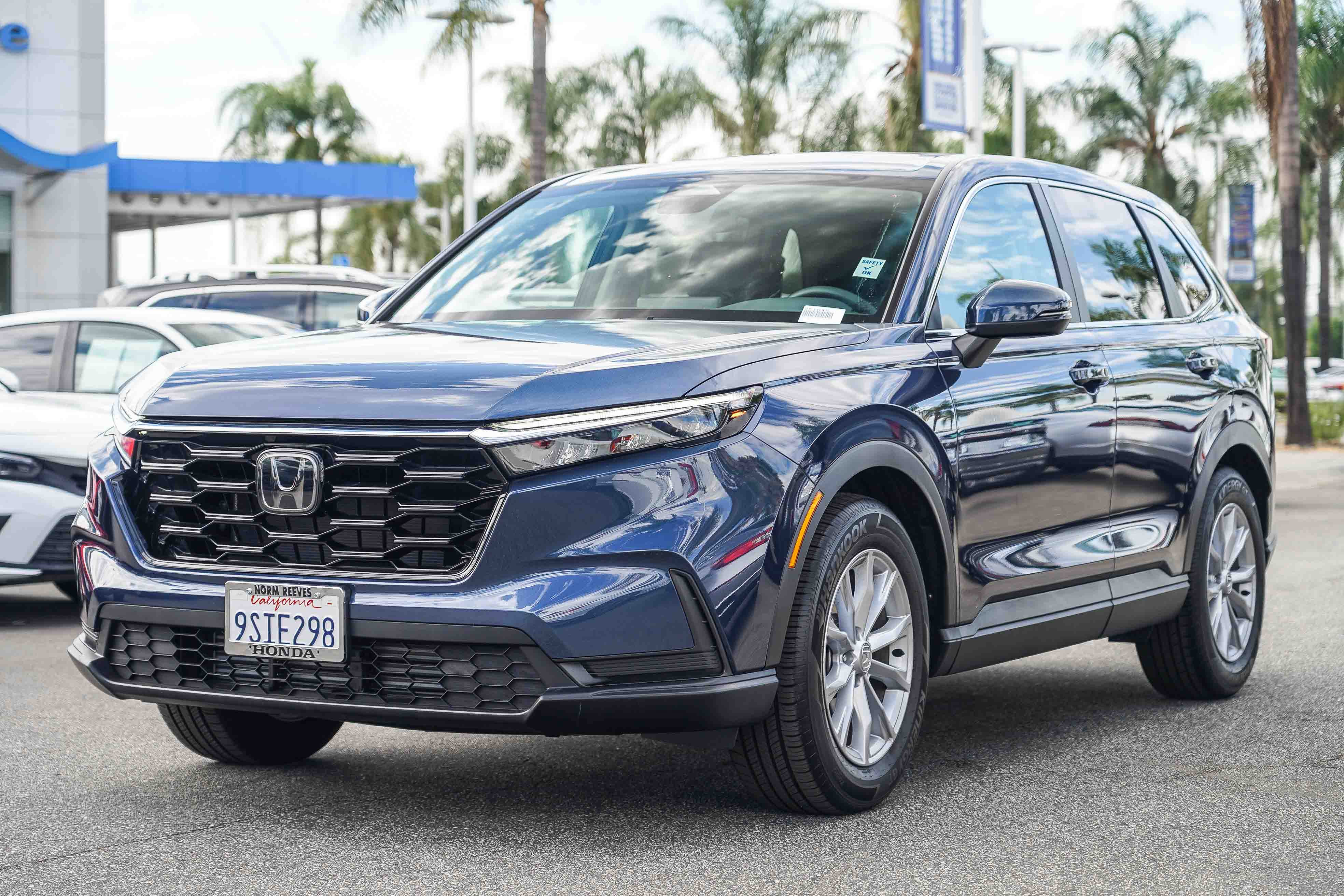 Used 2025 Honda CR-V EX image 6