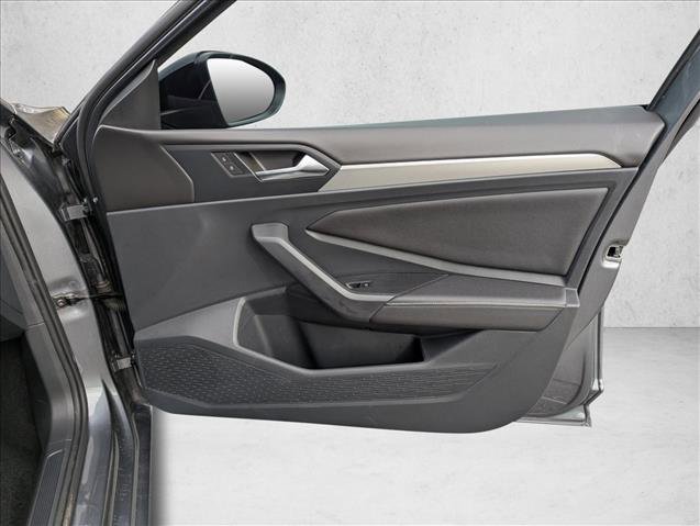 Used 2024 Volkswagen Jetta Sport image 25