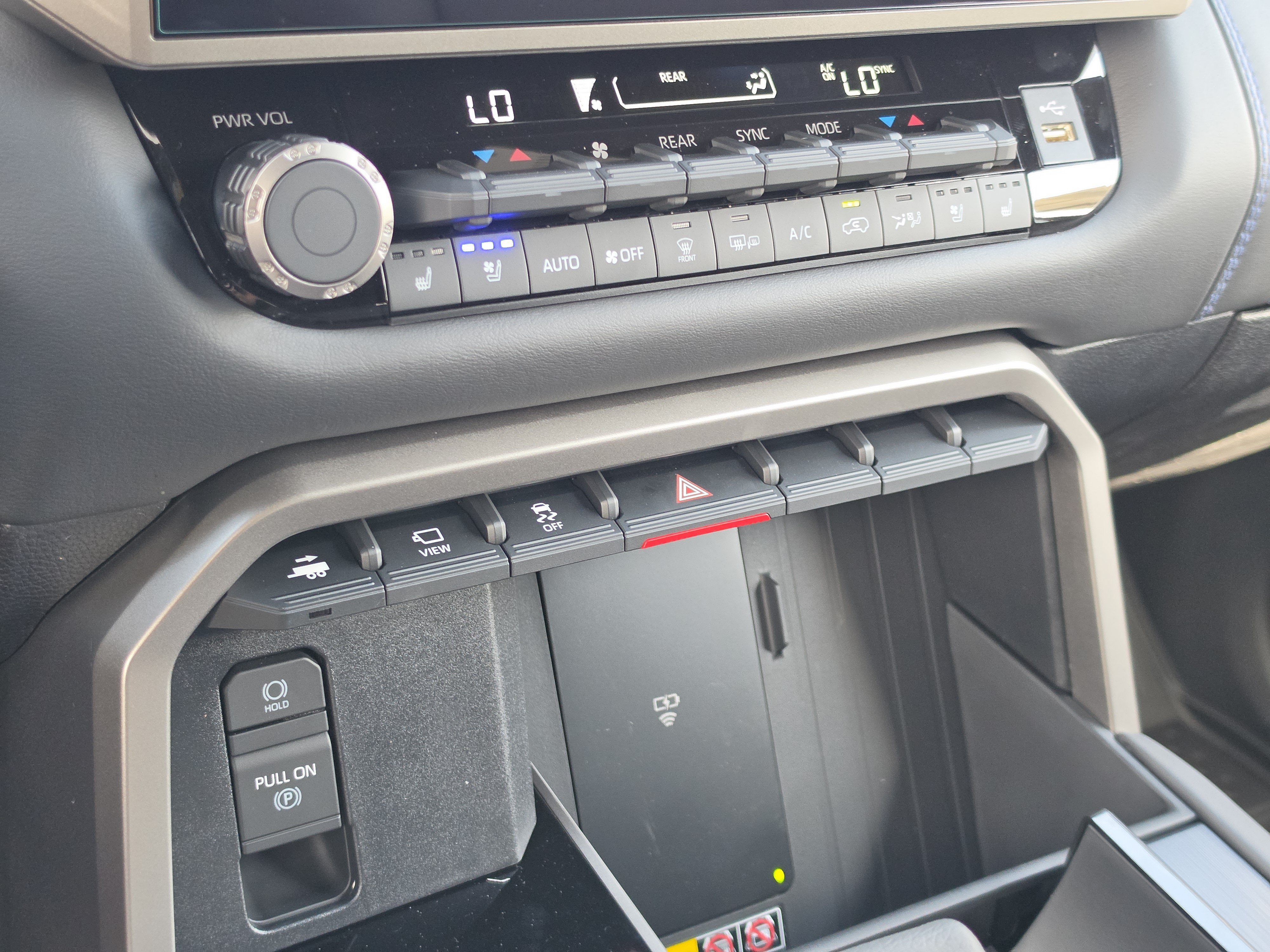 New 2026 Toyota Sequoia Platinum AWD/4WD image 26