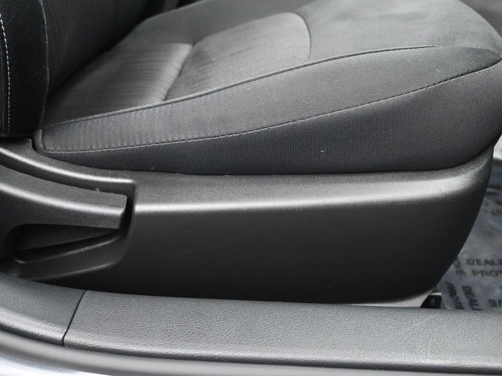 Used 2024 Nissan Altima 2.5 SV image 12