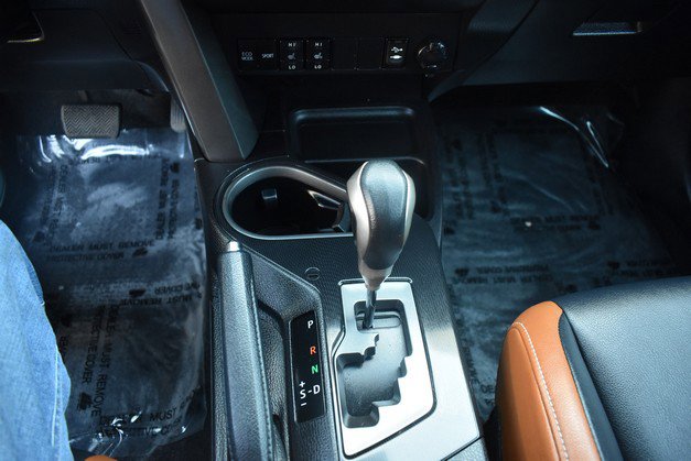 Used 2016 Toyota RAV4 SE AWD/4WD image 23