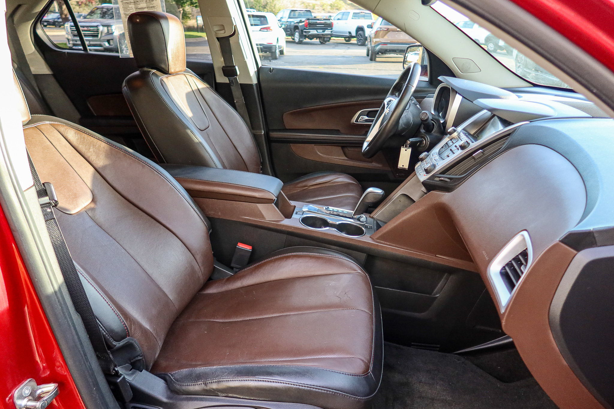 Used 2015 Chevrolet Equinox LT w/ Chrome Appearance Package AWD/4WD image 11