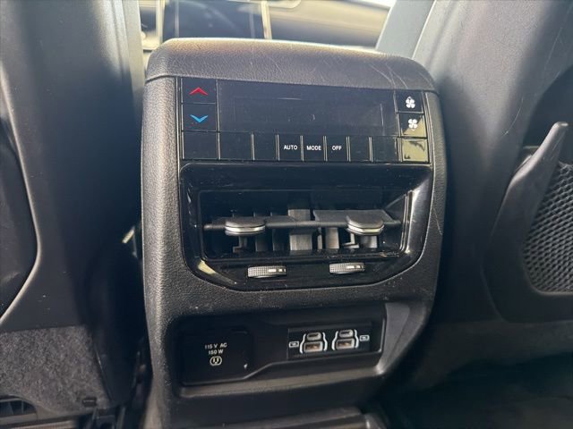 Used 2021 Jeep Grand Cherokee L Laredo AWD/4WD image 17
