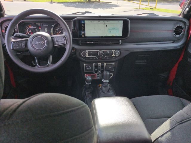 Used 2025 Jeep Wrangler Unlimited Rubicon image 27