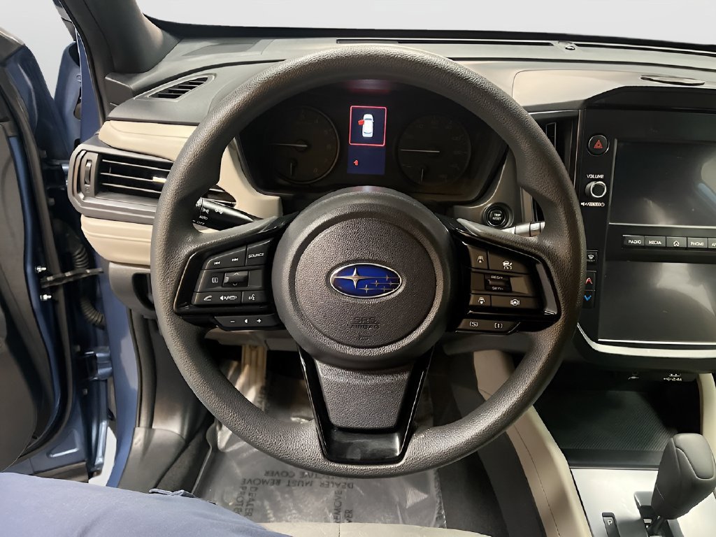Used 2025 Subaru Forester AWD/4WD image 11