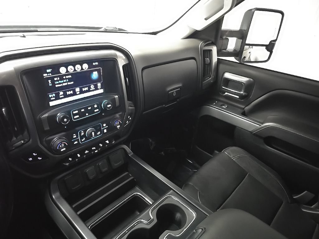 Used 2019 Chevrolet Silverado 2500 LTZ w/ Midnight Edition AWD/4WD image 26