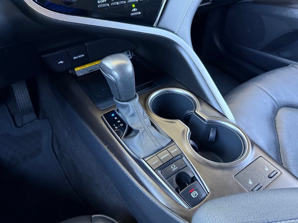 Used 2021 Toyota Camry XSE FWD image 22