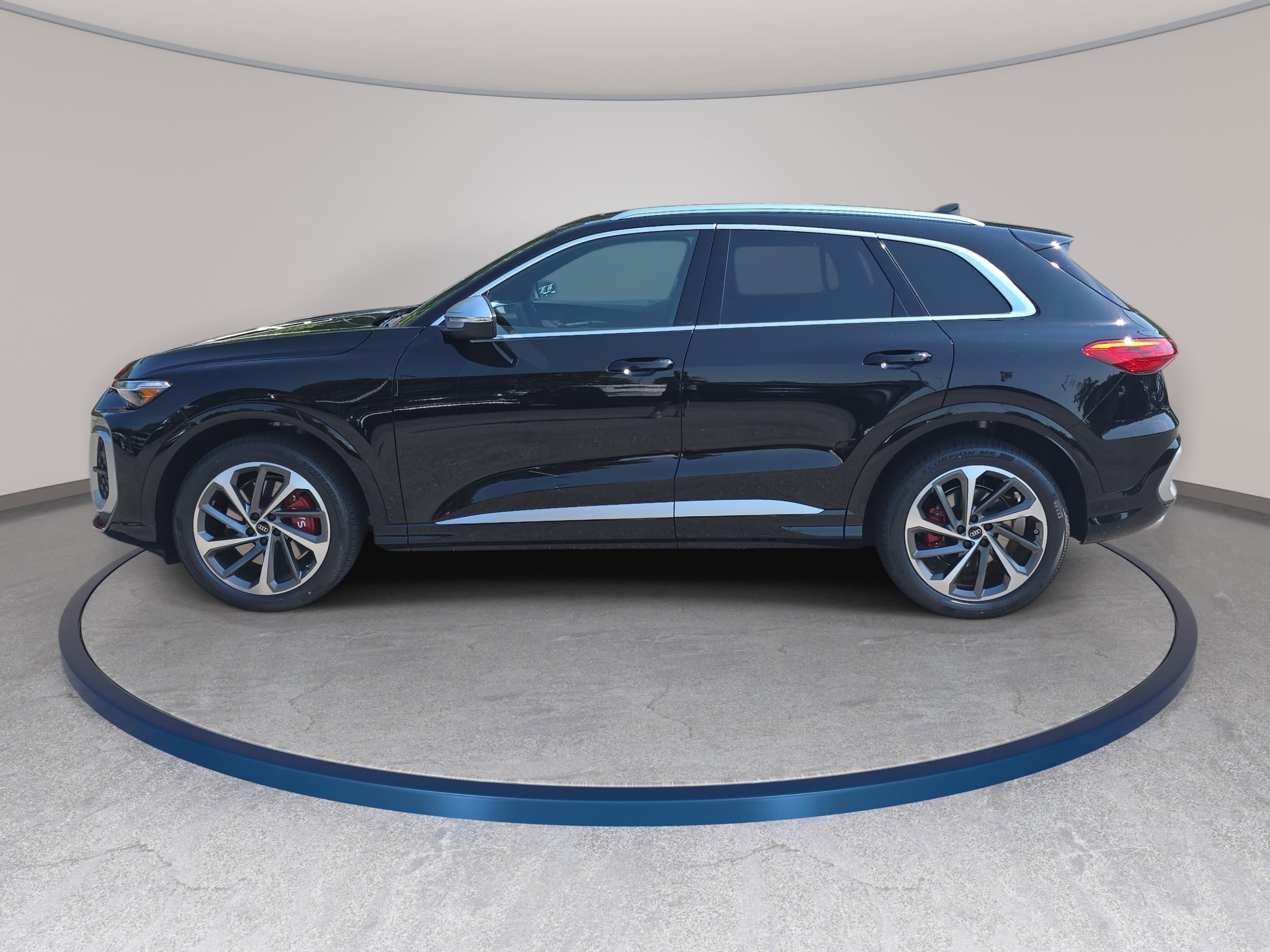 New 2026 Audi SQ5 Premium Plus AWD/4WD image 8