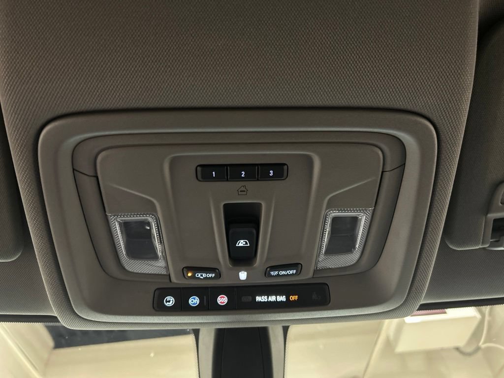 Used 2019 Chevrolet Silverado 1500 LT w/ All-Star Edition AWD/4WD image 24