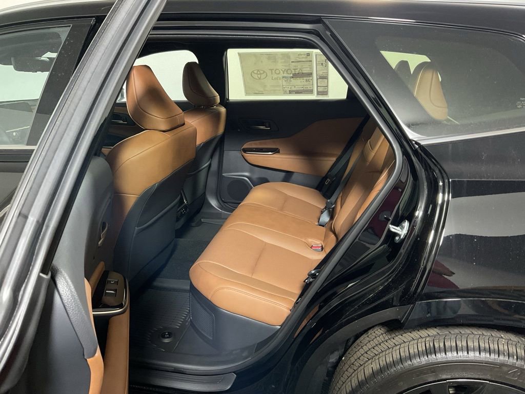 New 2025 Toyota Crown Signia image 32