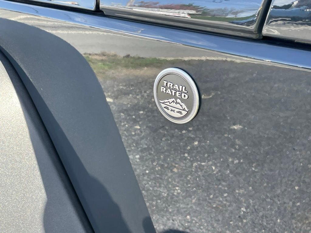 Used 2017 Jeep Wrangler Unlimited Sport AWD/4WD image 31