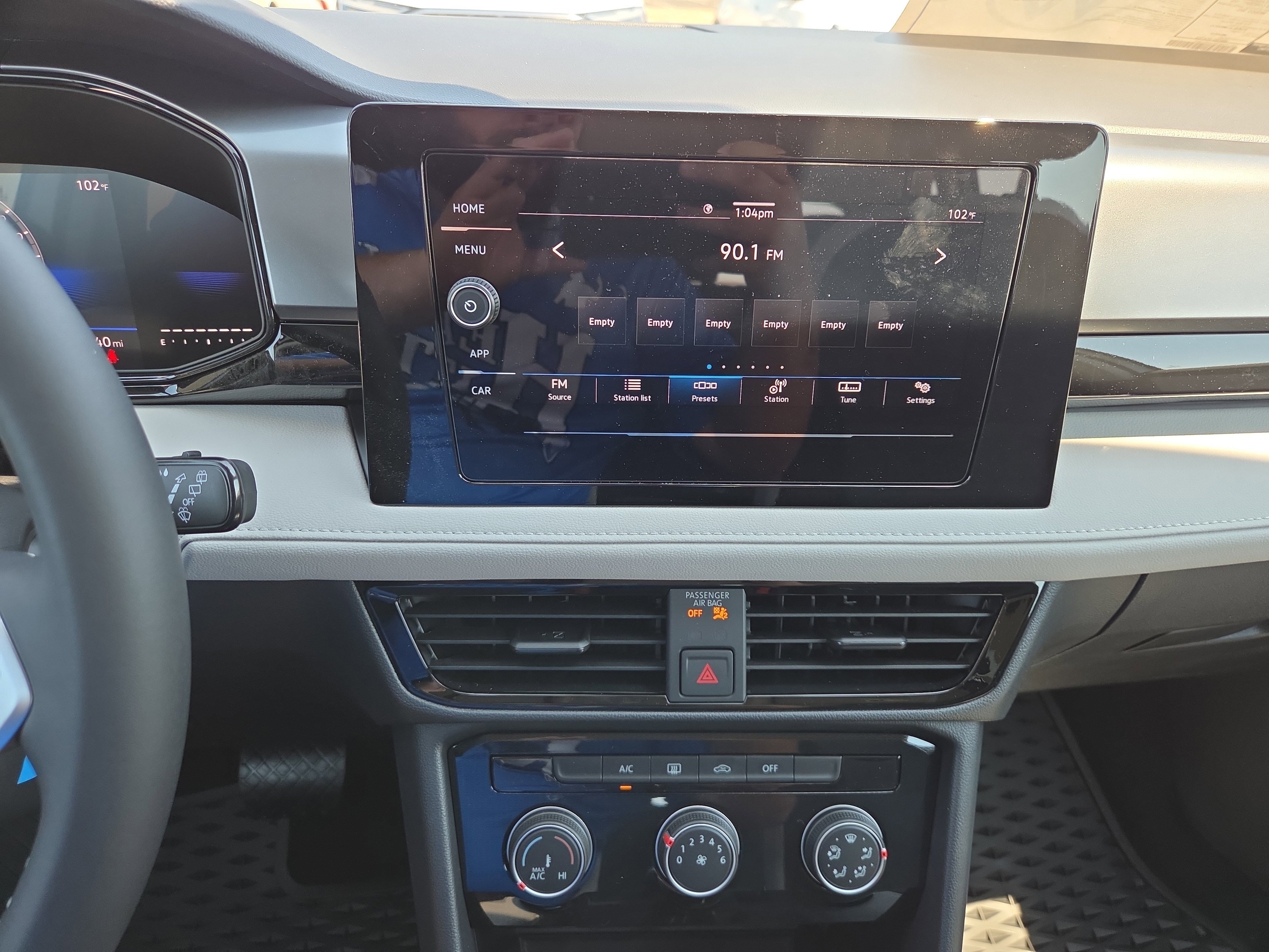 New 2025 Volkswagen Taos S image 10