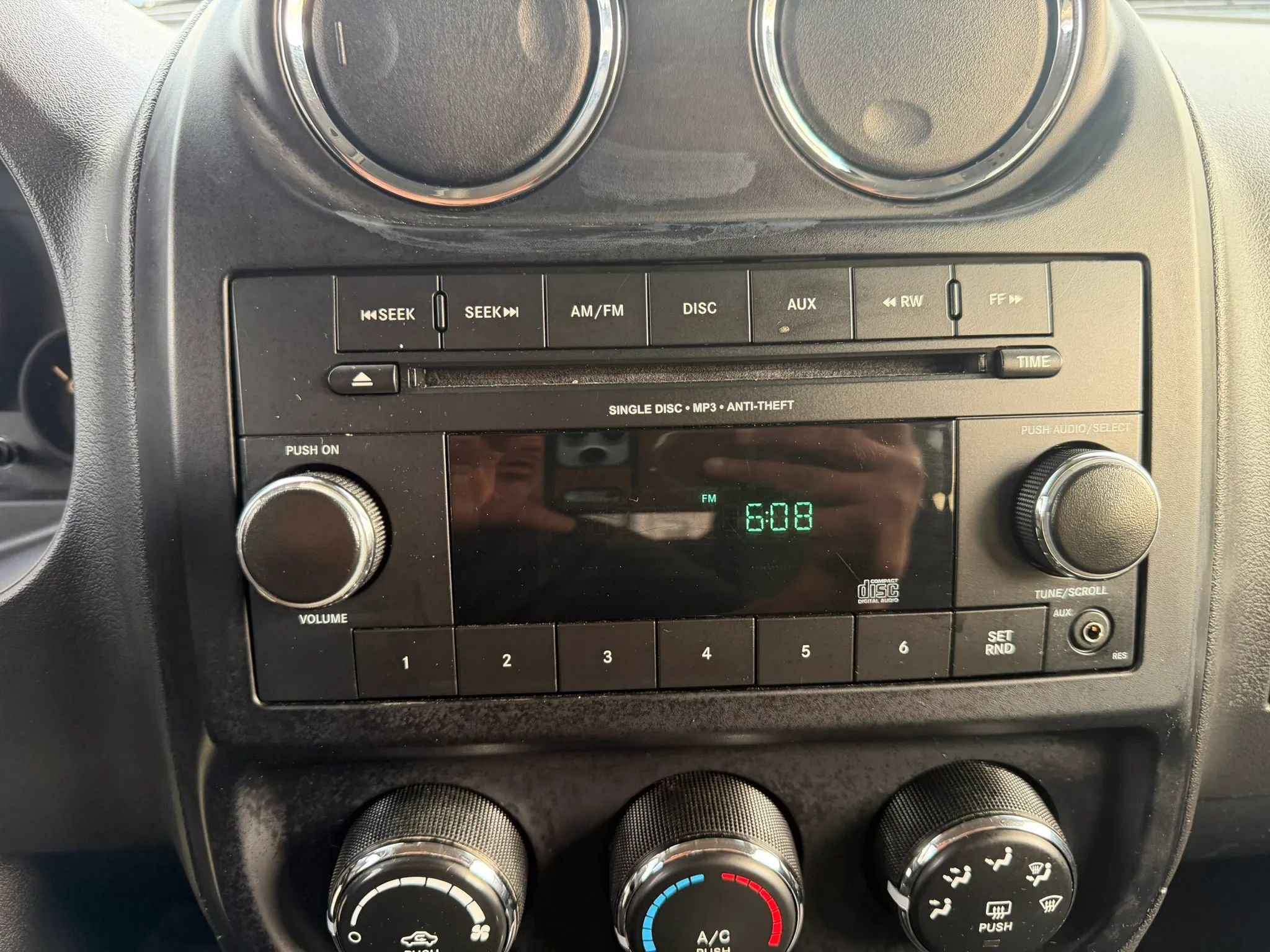 Used 2014 Jeep Patriot Sport w/ Power Value Group image 44