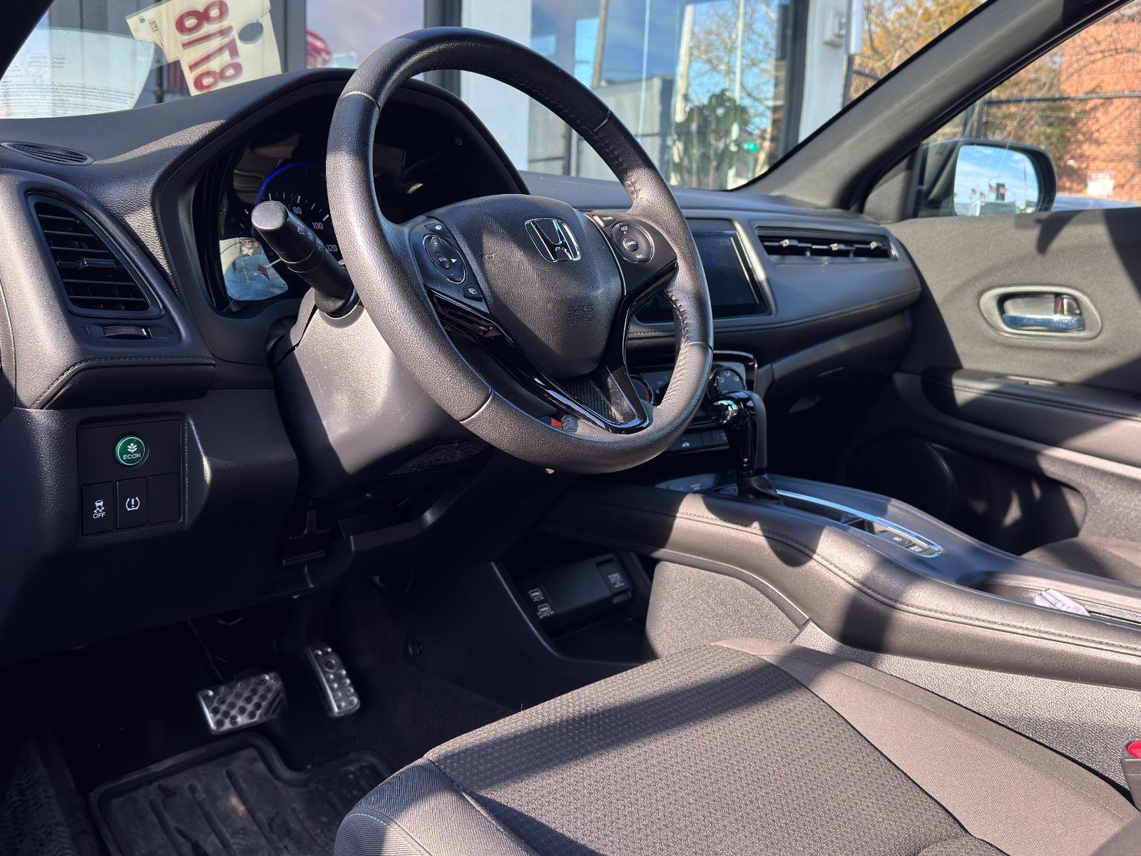 Used 2022 Honda HR-V Sport image 16