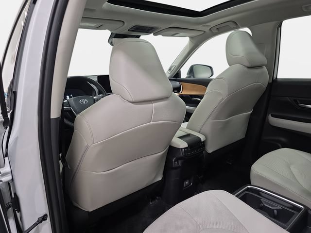 Certified 2025 Toyota Grand Highlander AWD image 10