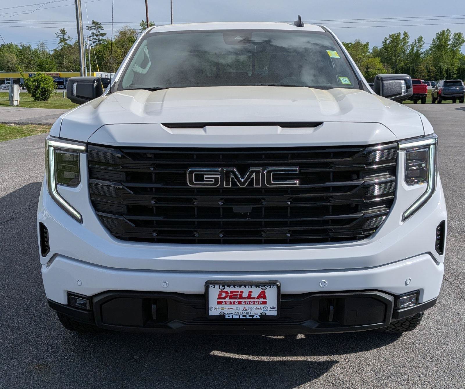 New 2026 GMC Sierra 1500 Elevation w/ Elevation Premium Package AWD/4WD image 2