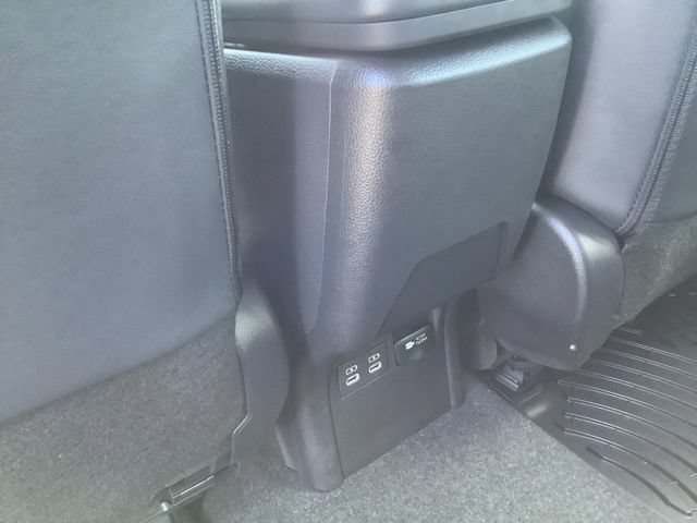 Used 2026 Toyota Prius Plug-In Hybrid FWD image 25