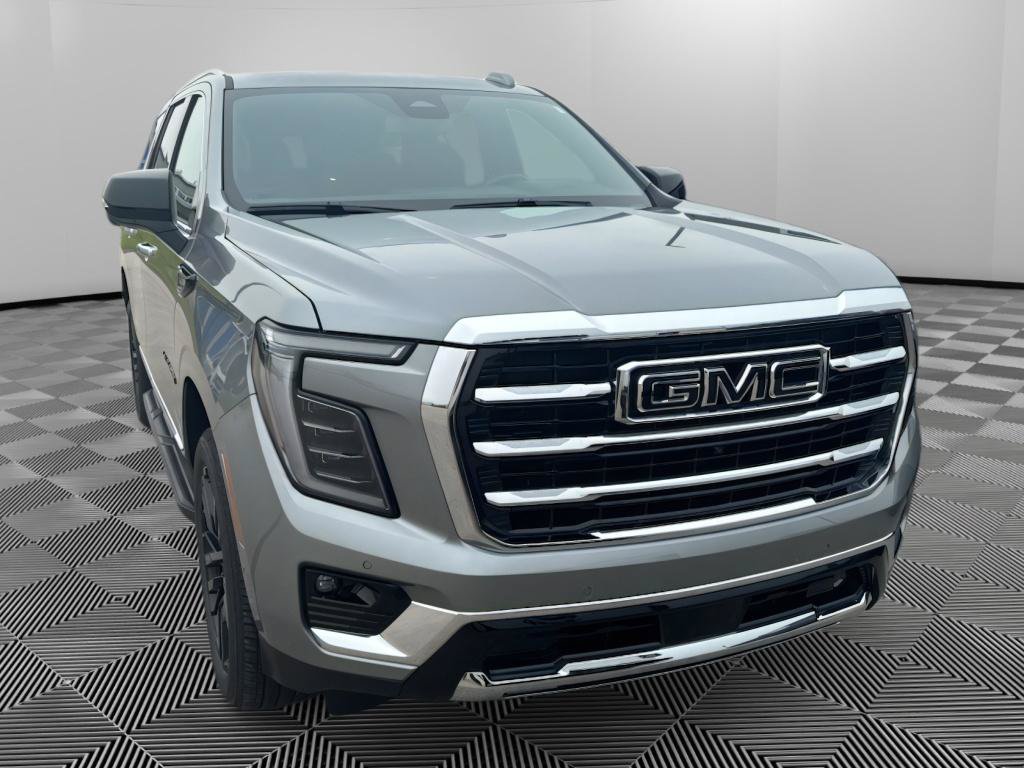 Used 2025 GMC Yukon Elevation w/ LPO, Yukon Black Package AWD/4WD image 4