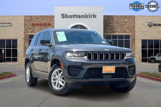 Certified 2025 Jeep Grand Cherokee Laredo X image 1