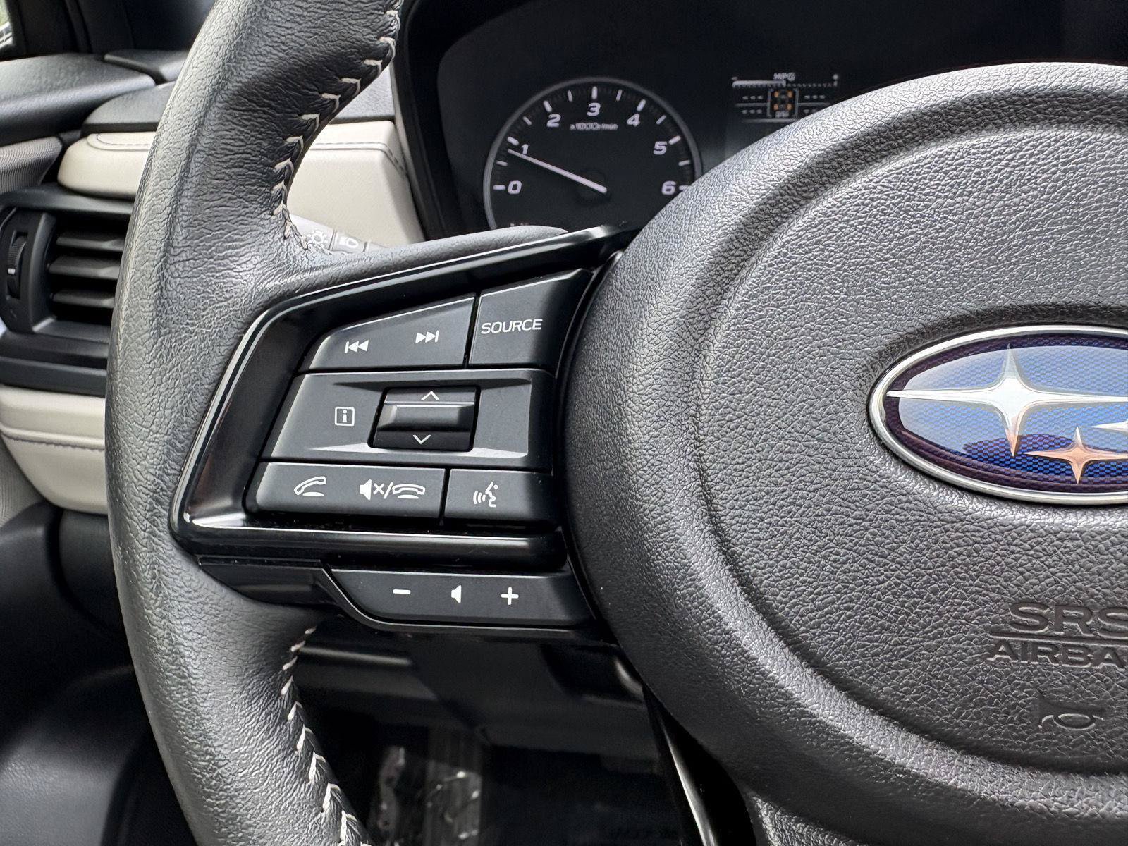 Used 2025 Subaru Forester Premium AWD/4WD image 10