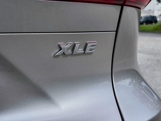 Used 2024 Toyota Venza XLE AWD/4WD image 11