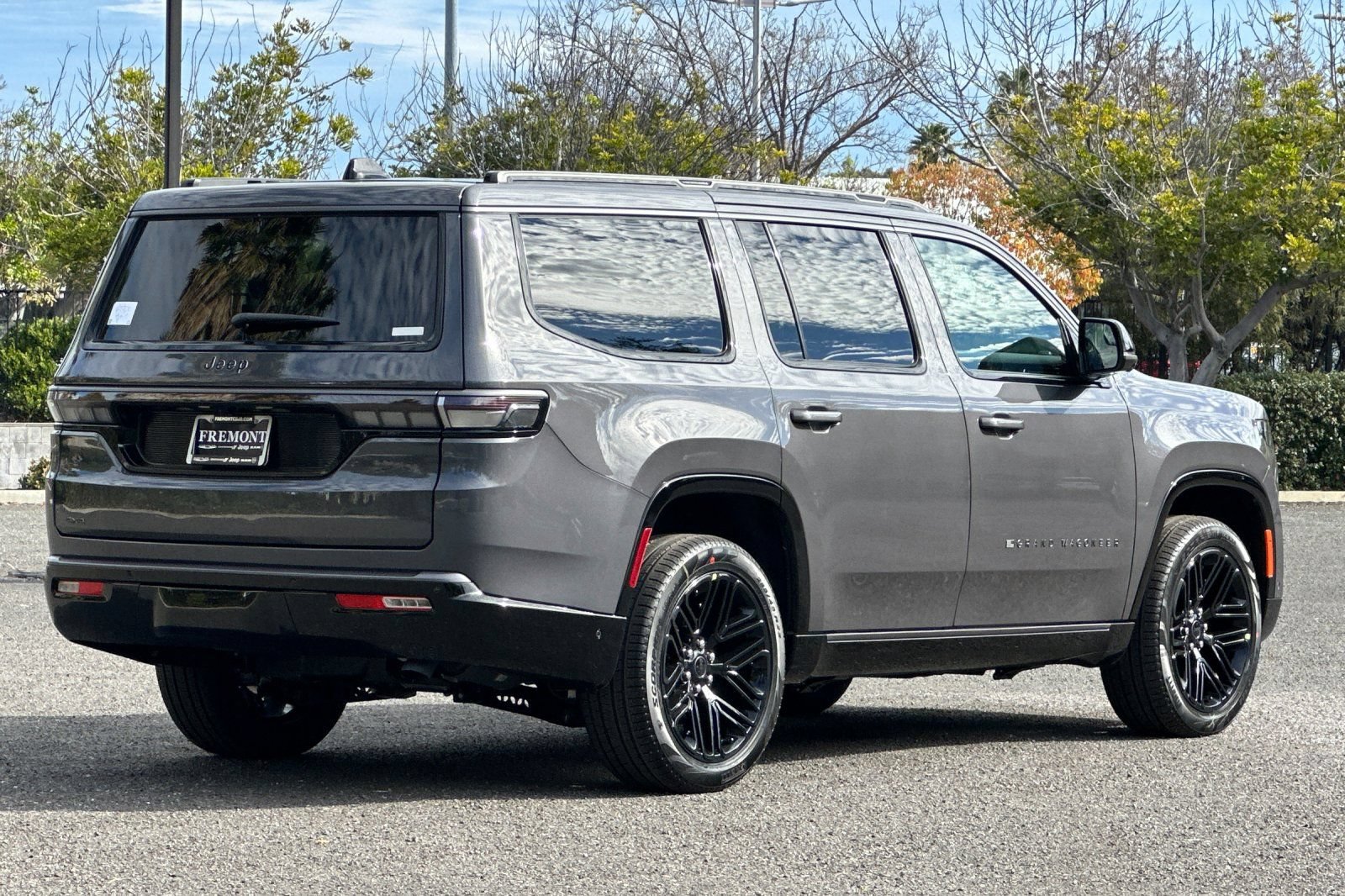 New 2026 Jeep Grand Wagoneer Limited AWD/4WD image 3