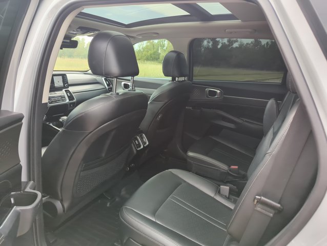 Used 2022 Kia Sorento SX FWD image 18