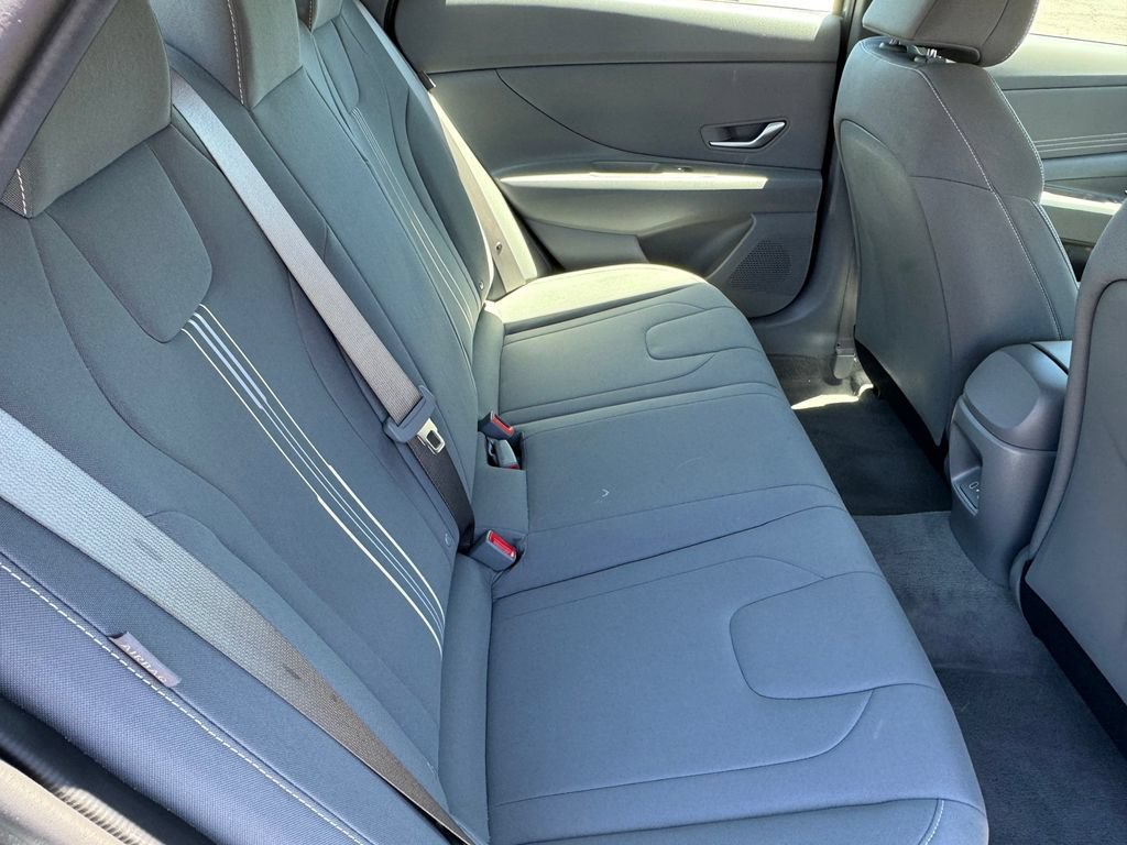 Certified 2026 Hyundai Elantra Sport FWD image 9