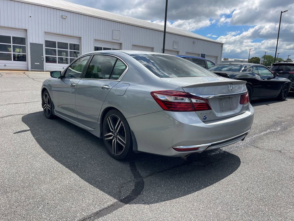 Used 2016 Honda Accord Sport image 3